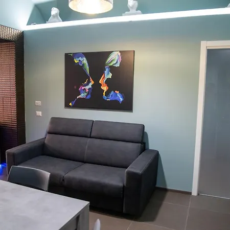 La Casa Nel Vicolo 3 *