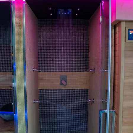 La Casa Nel Vicolo 3 *