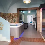 La Casa Nel Vicolo 3 *